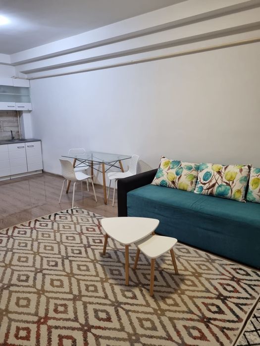 Apartament pe strada Stefan cel Mare, la 100 de metri de Piata Mare