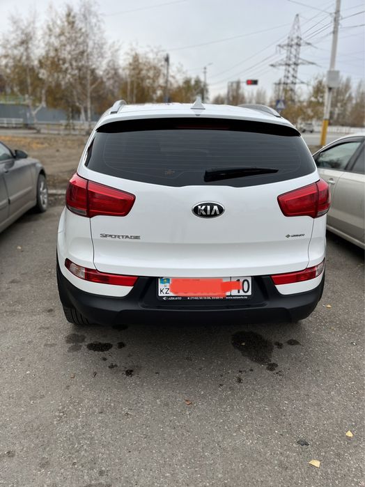 Срочно Kia sportage 2,4