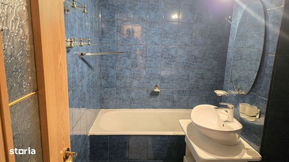 Inchiriez apartament 3 camere decomandat in Deva, I. Creanga, parter