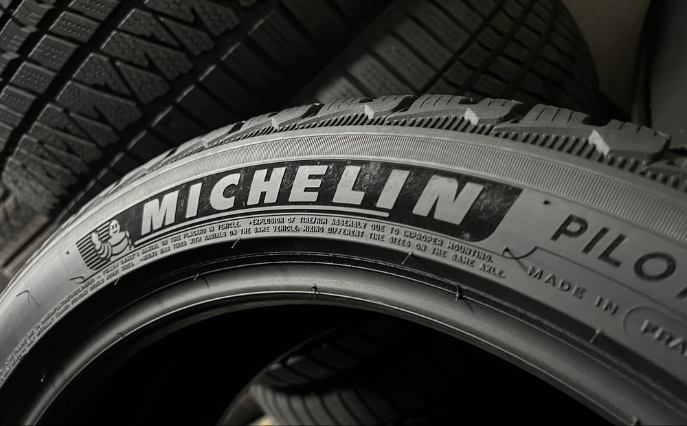 245/45/18 MICHELIN