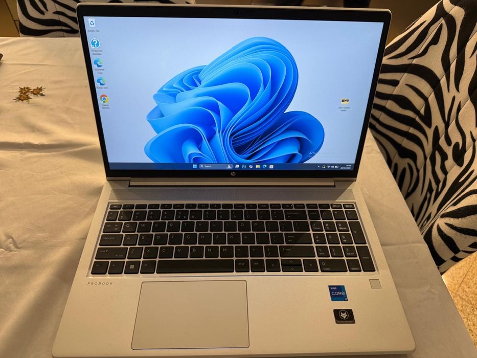 Laptop HP ,i7 generatia 12,placa video dedicata