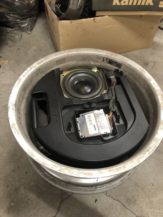 Bose subwoofer Mazda