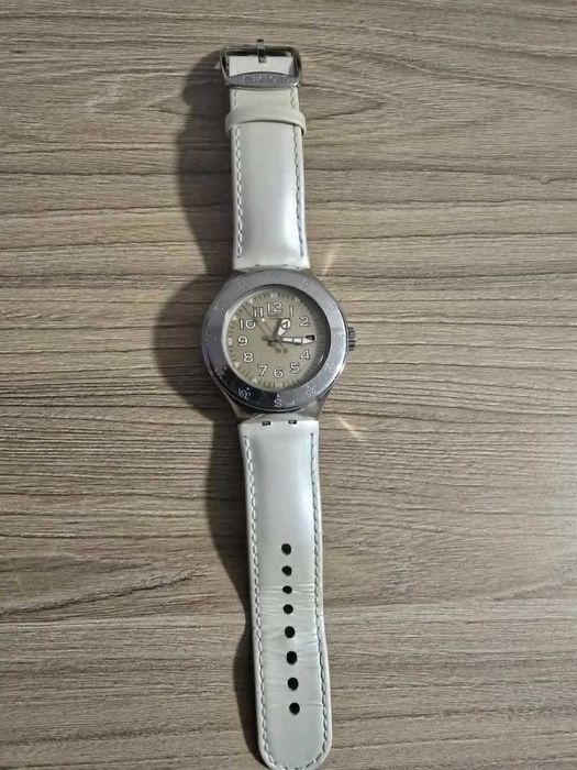 Часовници - Swatch и Jacques Lemans