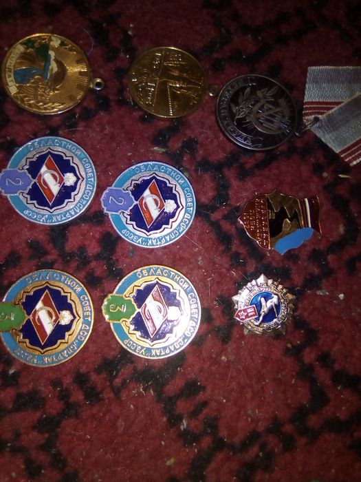 Мидали значки.для коликцанеров