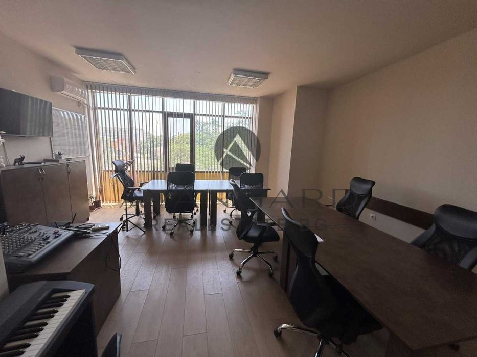Продава се Офис в Пловдив, Кършияка - 115 кв.м за 1122 €/кв.м - Снимка #5