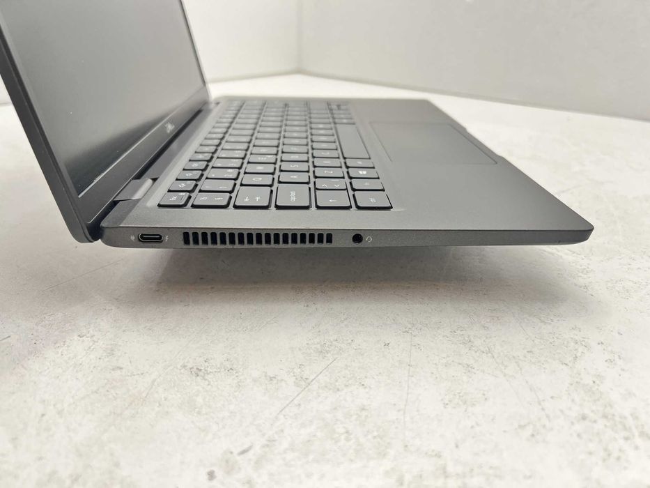 бизнес клас Dell Latitude 7320 13.3" touch i5-1145G7 16GB 510 клас А с Гаранция