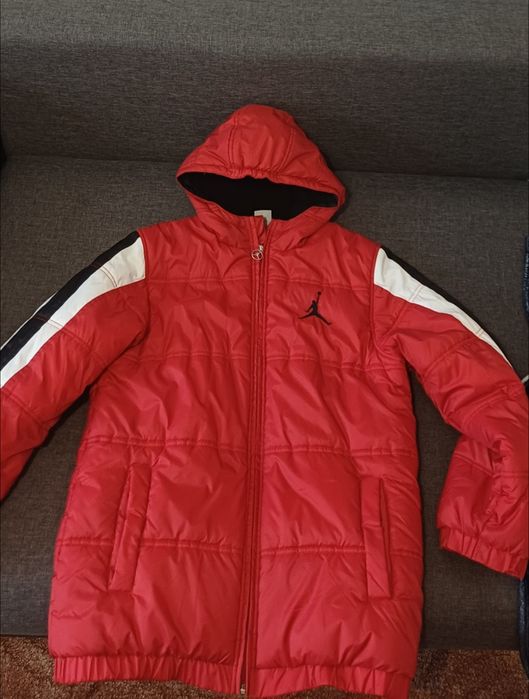 Geaca Jordan marimea M