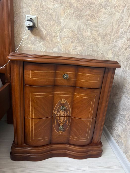 Спальный гарнитур