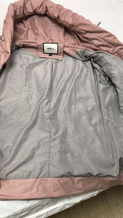 Курточка теплая легкая с кармашками