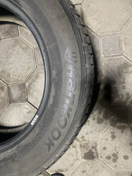 Продам шины на 17