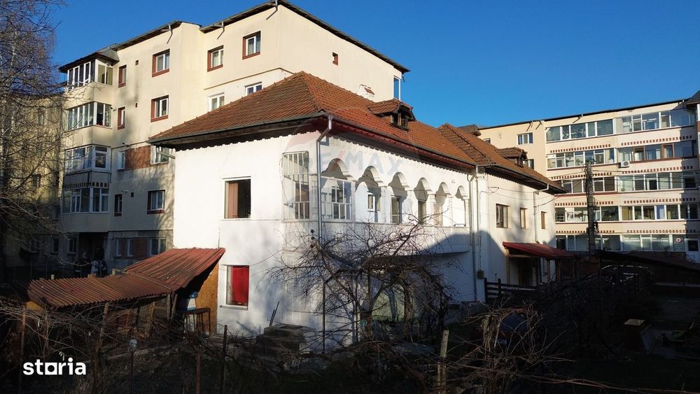 Casa de vânzare in centrul orașului Câmpulung la preț de apartament