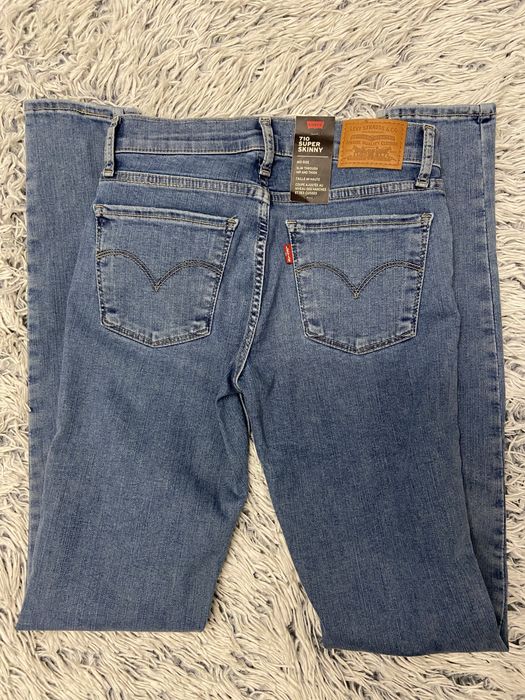 Blugi Levi’s 710 noi cu eticheta