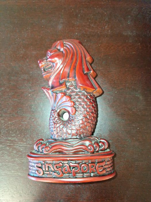 Продавам статуетка Дракон