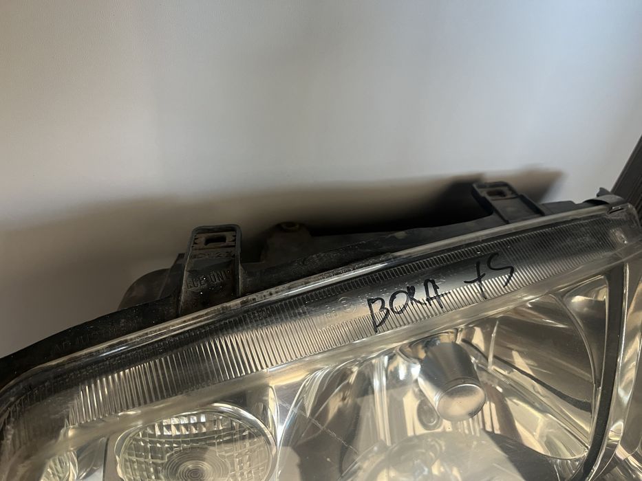 far partea stanga vw bora