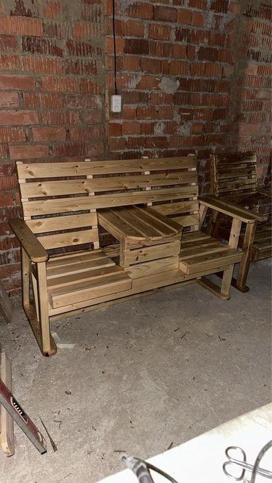 Лавочки со столиками