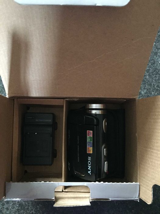 видео камера новая сони