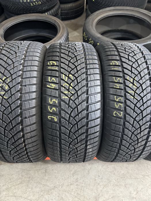 Anvelope Iarna 255/45/19 GoodYear UltraGrip Performance 255 45 19 R19