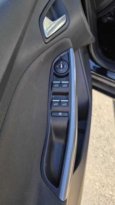 Ford Focus Mk3 2012 breack - 1.6 benzina