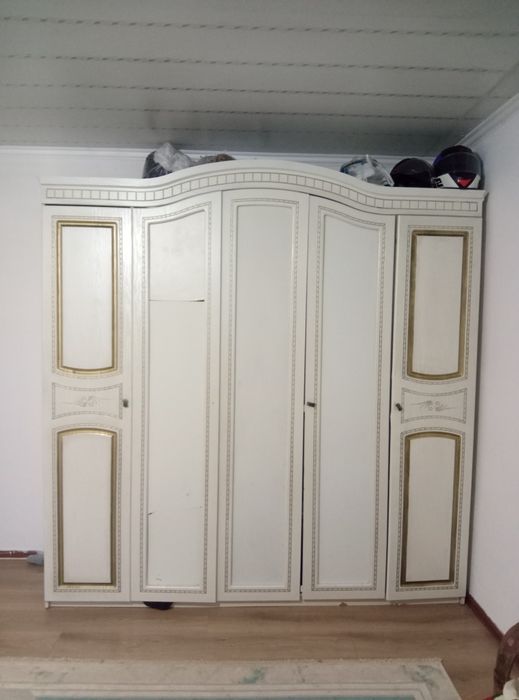 Продам шифонер 5 дверный