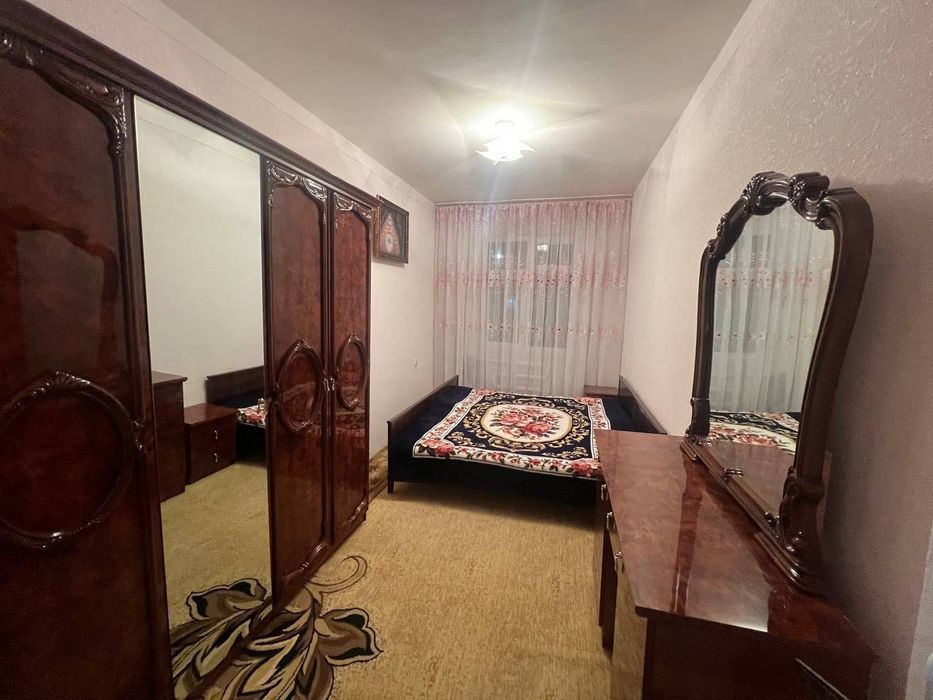 Сдаётся 2 комнатная квартира 
С обстановкой в горде Алмалыке