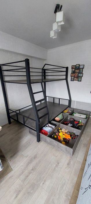 Кровать двухярусная