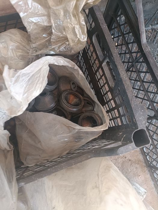 Vând Bord dacia 1300 + diferite piese