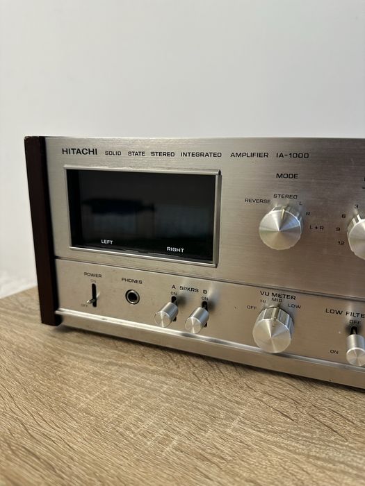 Hitachi ia-1000 amplificator/ staţie echitatie