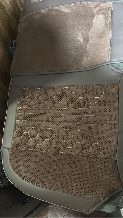 Продам чехлы на седенья