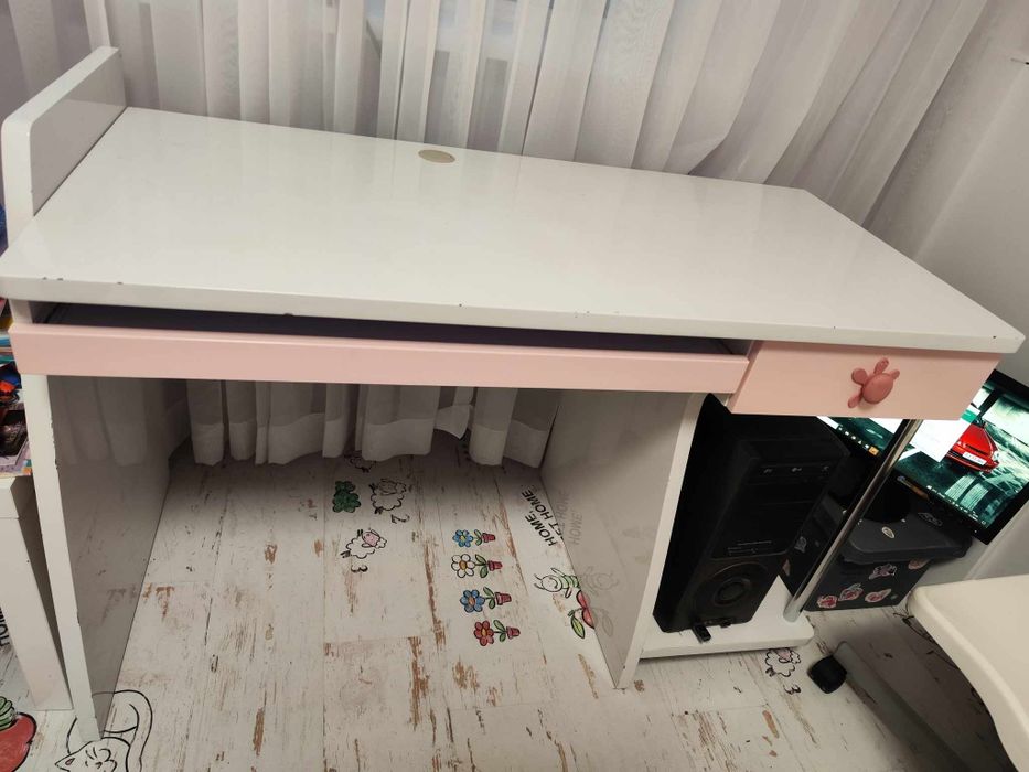 Ученическо бюро с надстройка