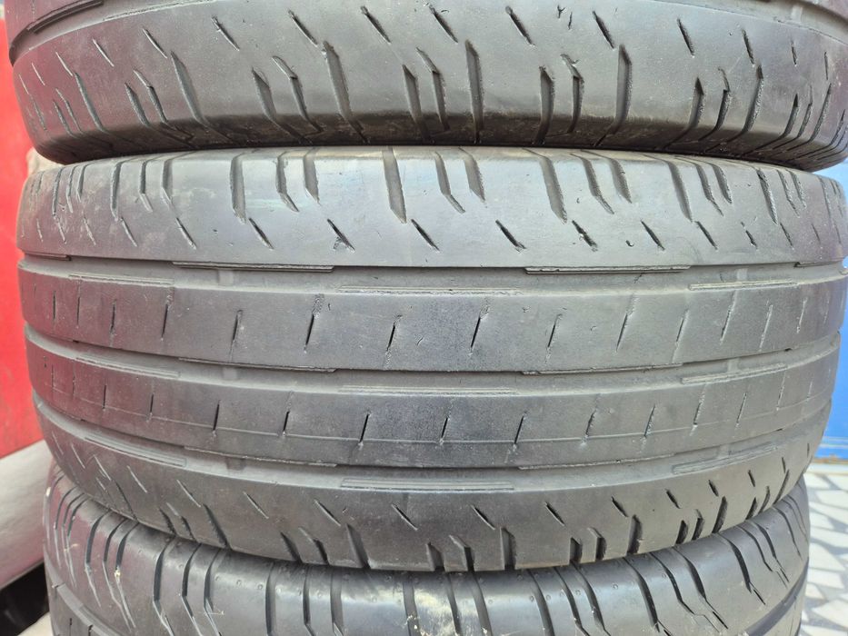 4 Anvelope de VARA - 235/65/16c - Continental VanContact 200 - Stare F BUNA - DOT 2019 !