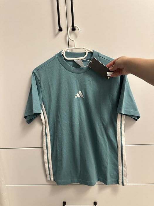 tricou adidas xs nou cu eticheta