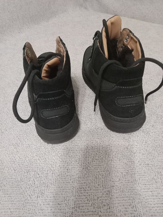 Кроссовки зимние