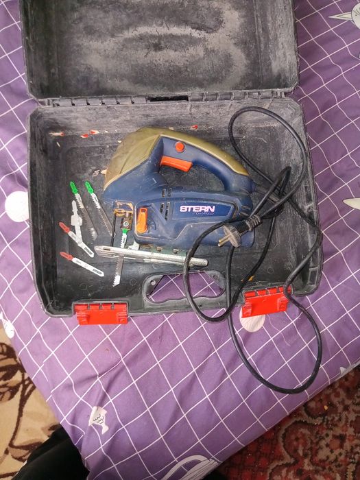 Fierastrau pendular STERN