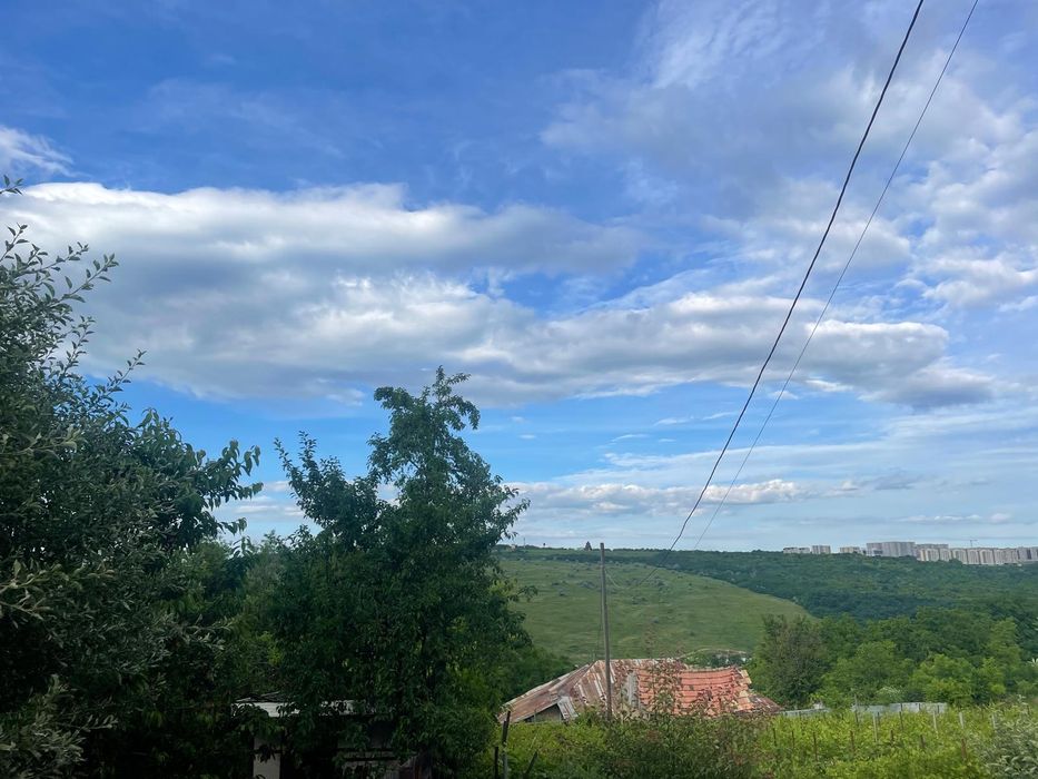 Teren de vanzare in Rediu 2320 mp