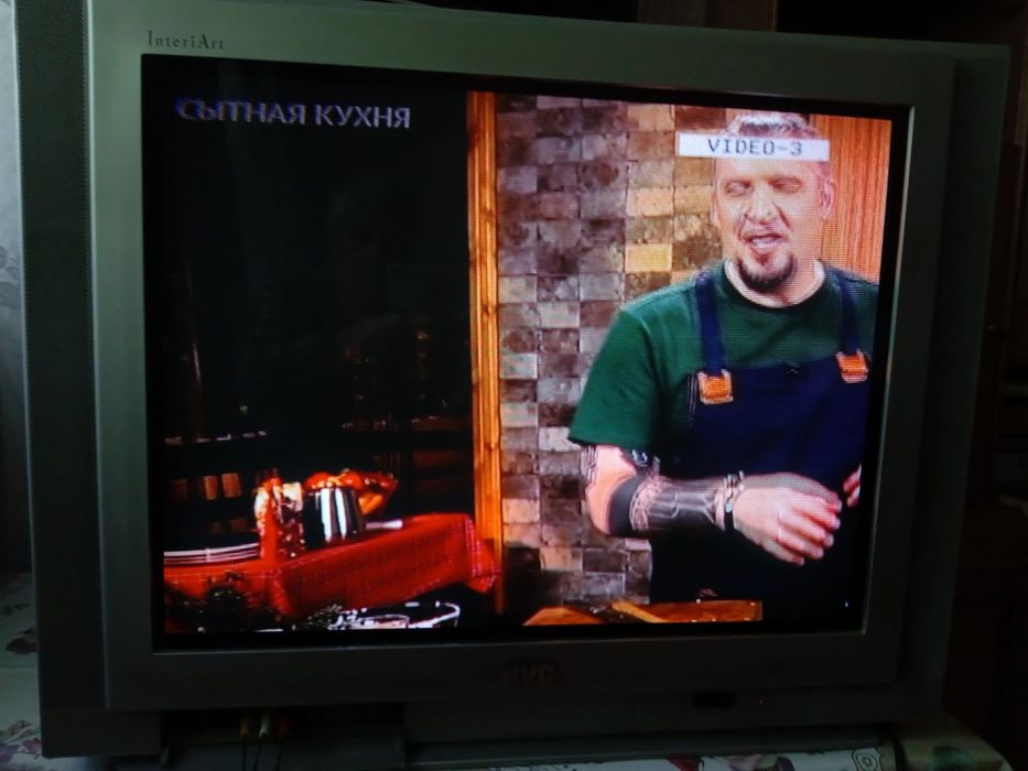 Продам телевизор