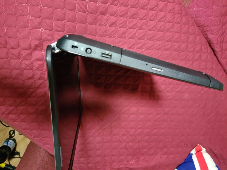 HP g6  i3 4 gb 250gb