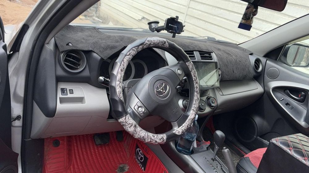 Продам машину тойота