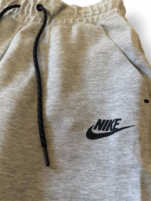 Долнище на анцуг Nike Tech Fleece