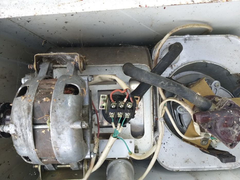 Продам не дорогои электро двигатель