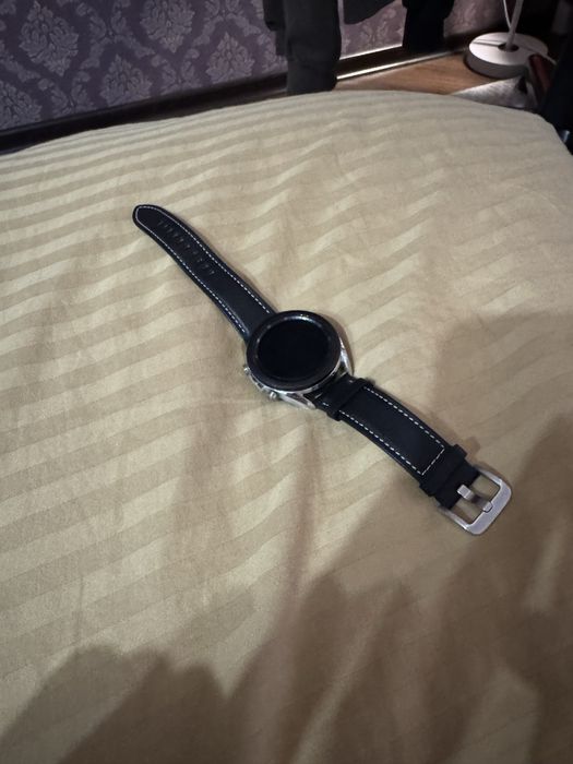 Смарт-часы Samsung Galaxy Watch3
