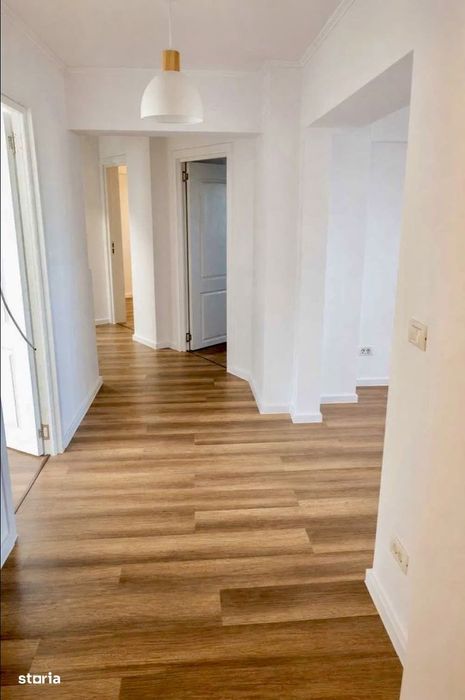 Apartament 4 camere, complet renovat | Zona Sagului | 2 bai | 2 balcoa — fotografia 1