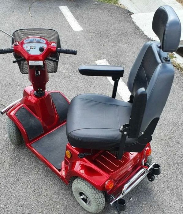CĂRUCIOR/moped electric