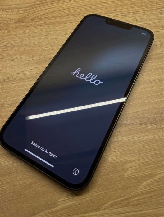 продаю iphone 13