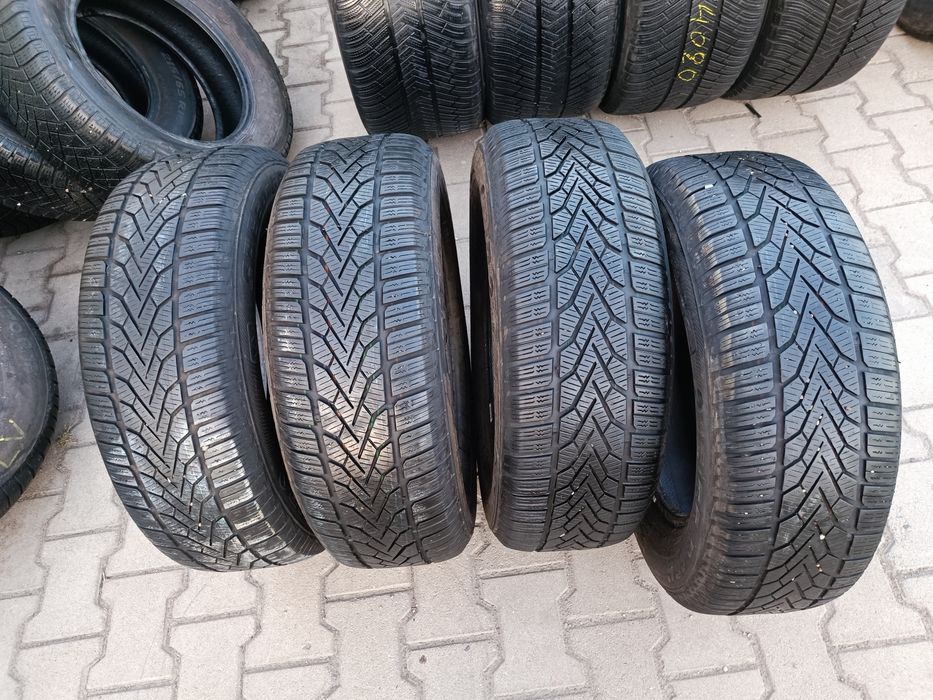 215 65 16 simperit 2 бр.