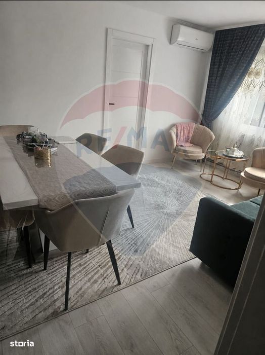 Apartament cu 3 camere de vânzare