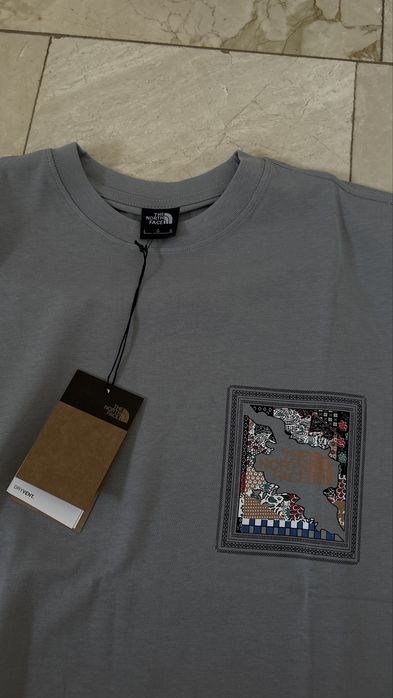 tricou the north face
