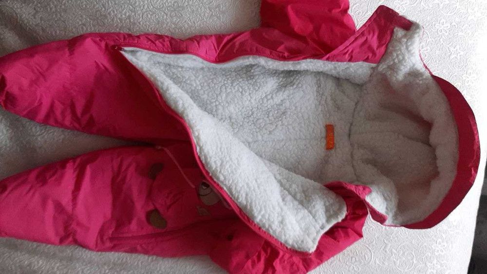 Продаться куртка для девочки новорожденной