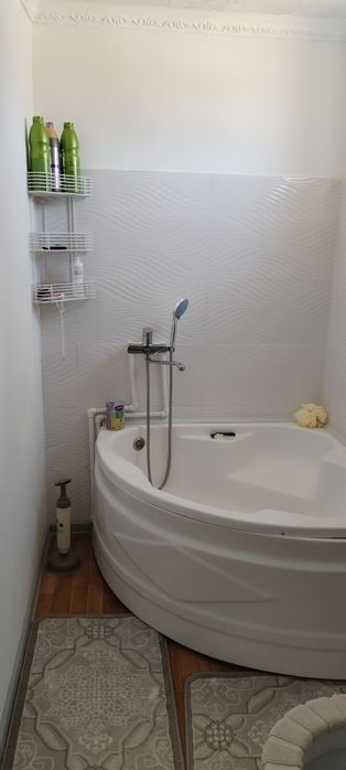 г. Чирчик. Быв. Общижитие. 1комнатная кв. 11500 у.е