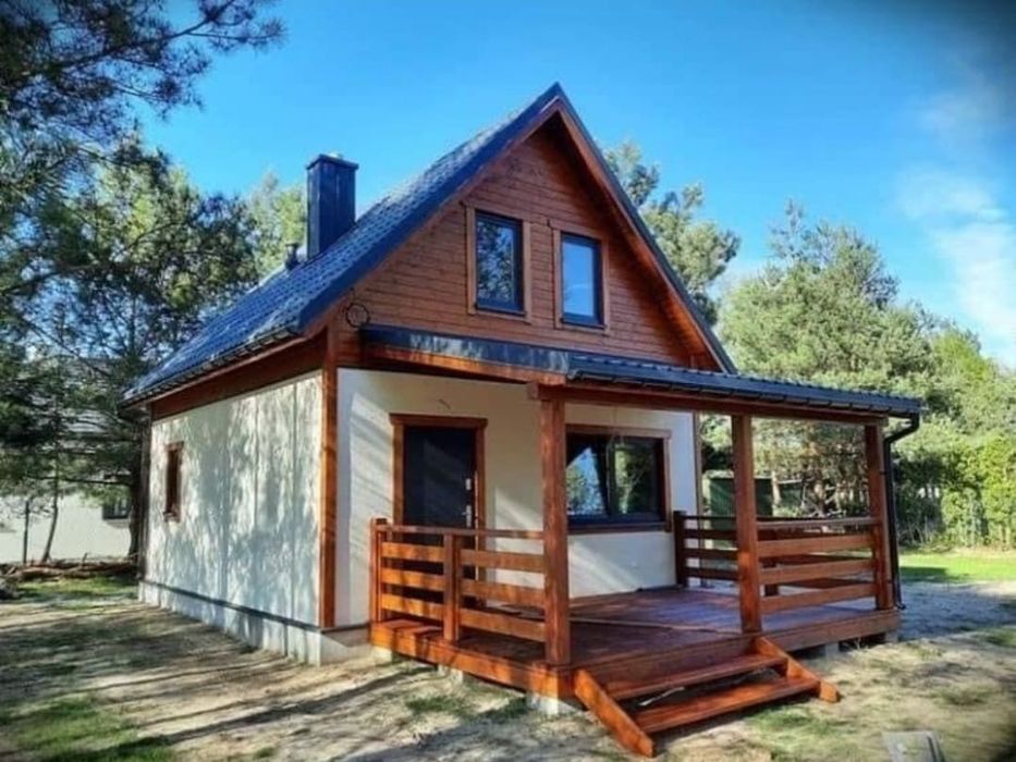 Vând case pe structura metalica cât și pe structura de lemn