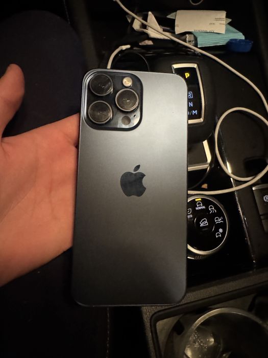 Продам айфон 15про макс